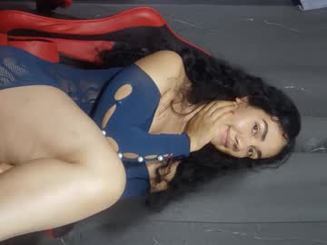 abbi_mooncb live stage