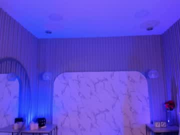 abrilbloom_ live stage