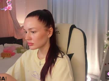 aria_mila live stage