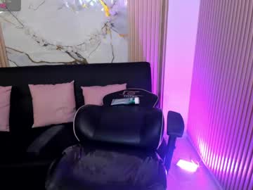 athenaa_tay live stage