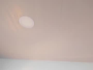 laukyubey1 live stage