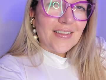 naty__mature_ live stage