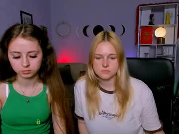 rebecca_smile_ live stage
