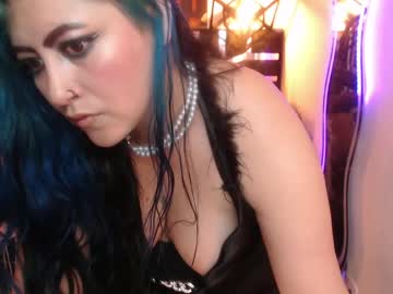 scarleth_bluee live stage