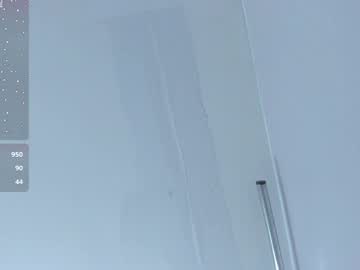 sofi_dolltrans live stage