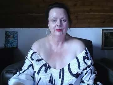 tiffanymature live stage