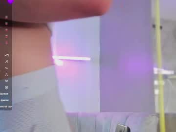 tommy_lovee live stage