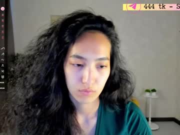 yummy_lamii live stage
